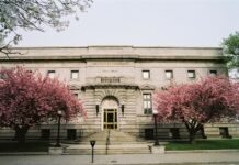 Fall River Public Library